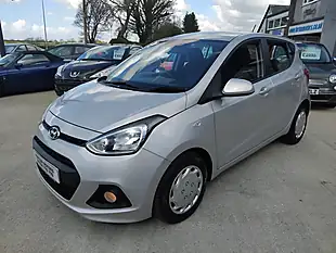 Used 2015 Hyundai i10 Se Silver - Interior and Exterior details 4
