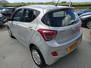 Used 2015 Hyundai i10 Se Silver - Interior and Exterior details 6