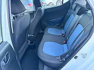 Used 2015 Hyundai I10 Se White - Interior and Exterior details 18