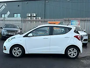 Used 2015 Hyundai I10 Se White - Interior and Exterior details 6