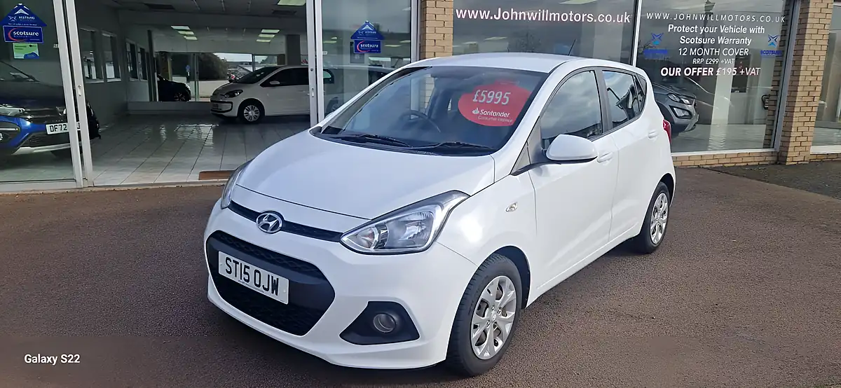 Used 2015 Hyundai i10 Se White - Interior and Exterior details 5