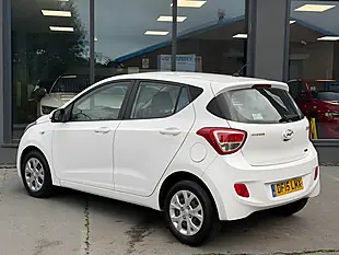 Used 2015 Hyundai I10 Se White - Interior and Exterior details 6