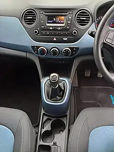 Used 2015 Hyundai i10 Se White - Interior and Exterior details 11