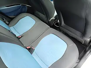 Used 2015 Hyundai i10 Se White - Interior and Exterior details 12