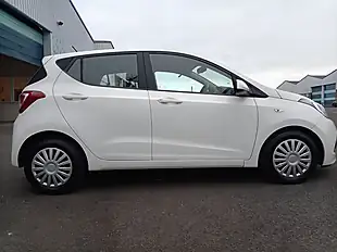 Used 2015 Hyundai i10 Se White - Interior and Exterior details 7