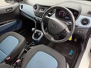 Used 2015 Hyundai i10 Se White - Interior and Exterior details 9