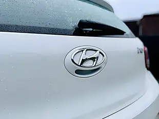 Used 2015 Hyundai i10 Se White - Interior and Exterior details 11