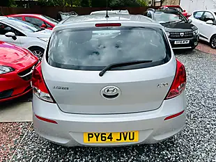 Used 2015 Hyundai i20 Active Silver - Interior and Exterior details 4