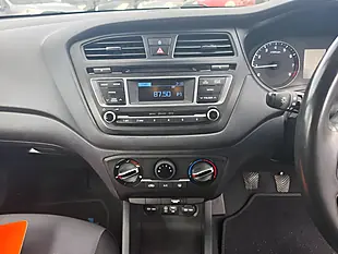 Used 2015 Hyundai I20 Blue Drive Se White - Interior and Exterior details 11