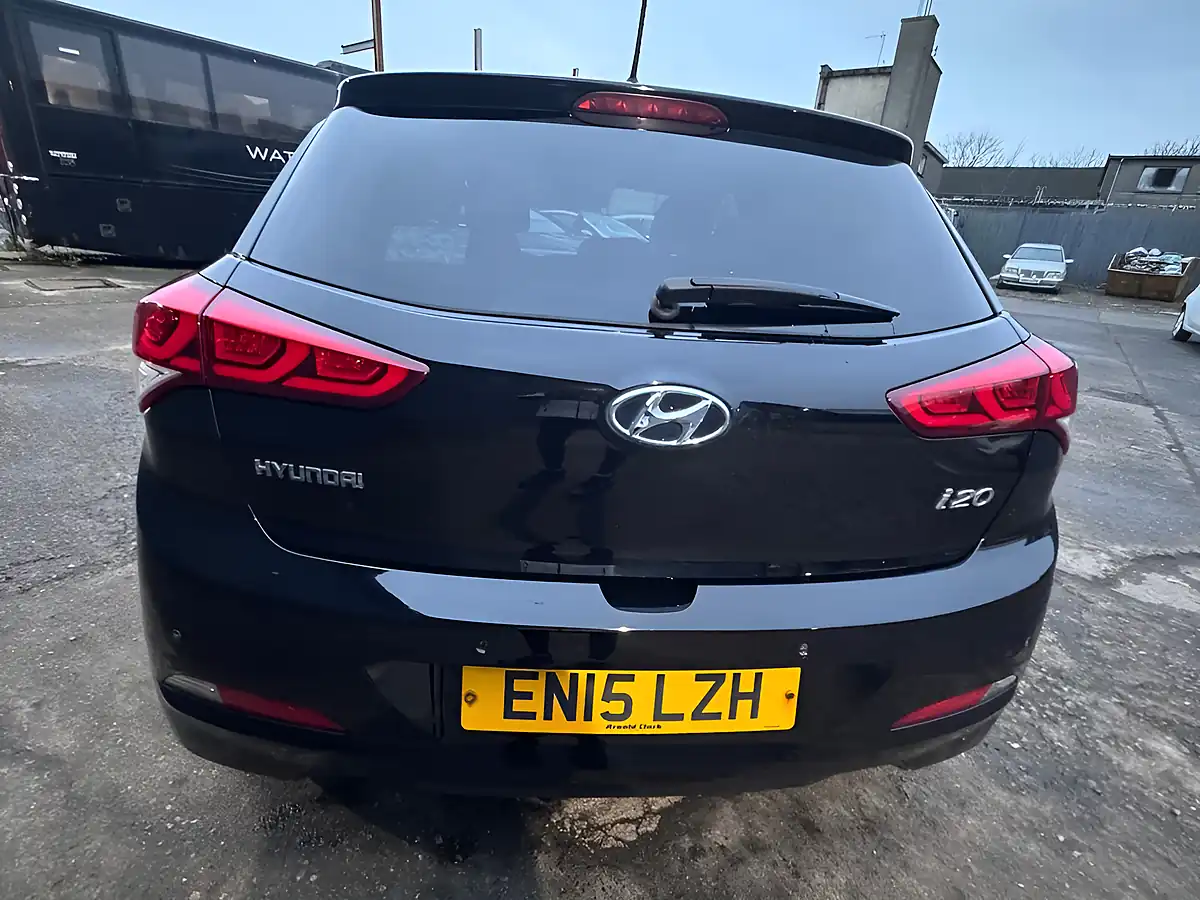 Used 2015 Hyundai i20 Premium Black - Interior and Exterior details 13