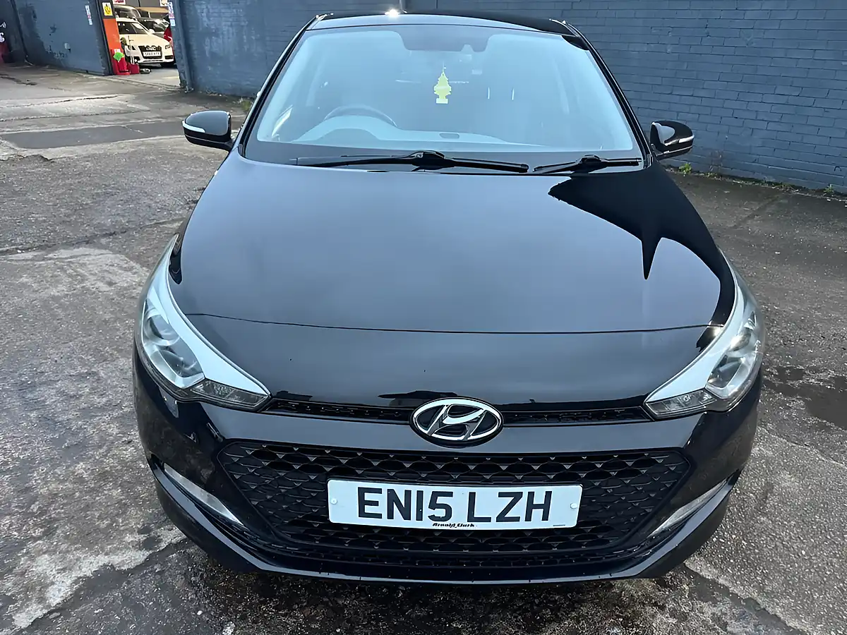 Used 2015 Hyundai i20 Premium Black - Interior and Exterior details 3
