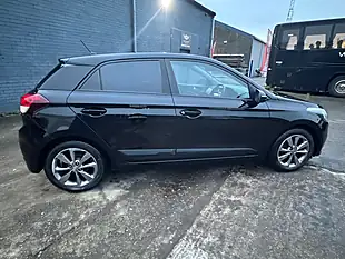 Used 2015 Hyundai i20 Premium Black - Interior and Exterior details 9