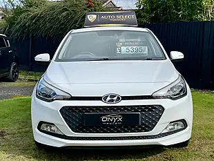 Used 2015 Hyundai i20 Premium Polar White - Interior and Exterior details 4