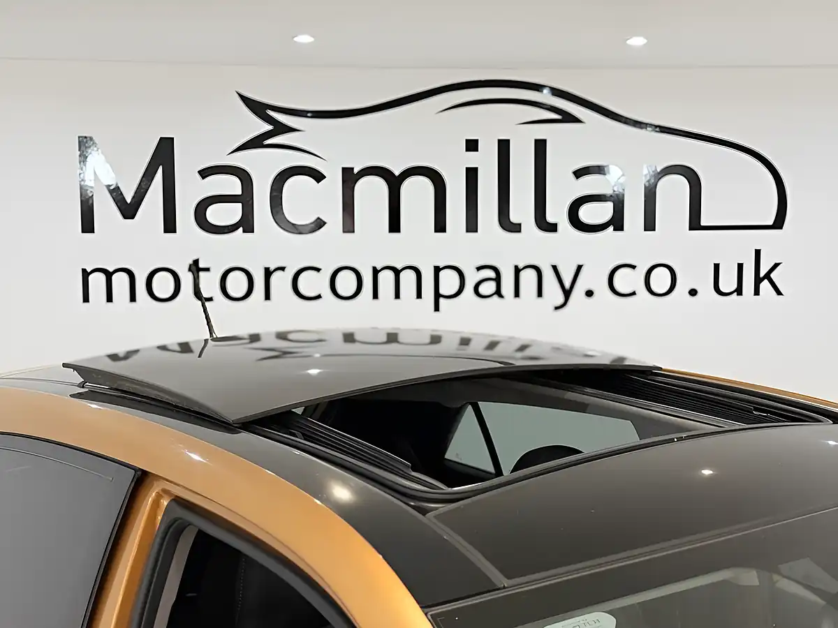 Used 2015 Hyundai I20 Premium Se Orange - Interior and Exterior details 10