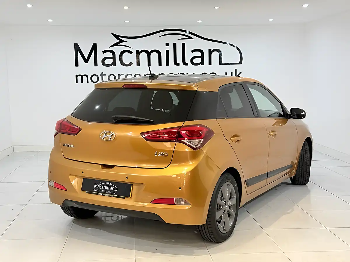 Used 2015 Hyundai I20 Premium Se Orange - Interior and Exterior details 9