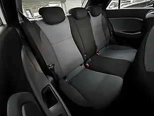 Used 2015 Hyundai I20 Premium Se Polar White - Interior and Exterior details 11