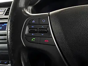 Used 2015 Hyundai I20 Premium Se Polar White - Interior and Exterior details 16