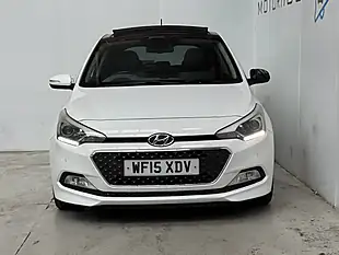 Used 2015 Hyundai I20 Premium Se Polar White - Interior and Exterior details 2