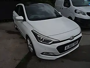 Used 2015 Hyundai I20 Premium Se White - Interior and Exterior details 17