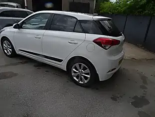 Used 2015 Hyundai I20 Premium Se White - Interior and Exterior details 19