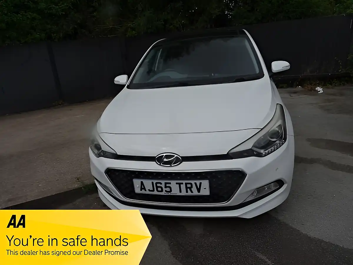 Used 2015 Hyundai I20 Premium Se White - Interior and Exterior details 2