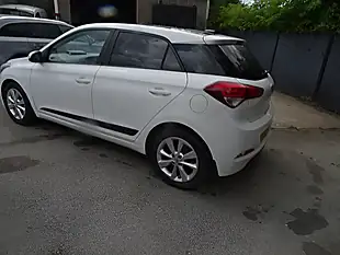 Used 2015 Hyundai I20 Premium Se White - Interior and Exterior details 5