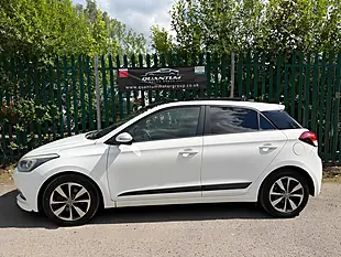 Used 2015 Hyundai I20 Premium Se White - Interior and Exterior details 12