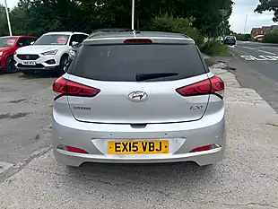 Used 2015 Hyundai I20 Premium Silver - Interior and Exterior details 19