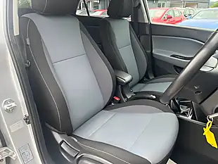 Used 2015 Hyundai I20 Premium Silver - Interior and Exterior details 5