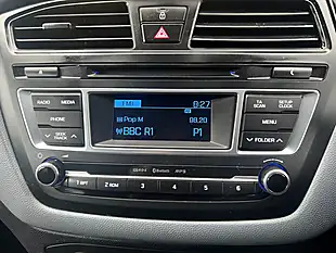 Used 2015 Hyundai I20 Premium Silver - Interior and Exterior details 9