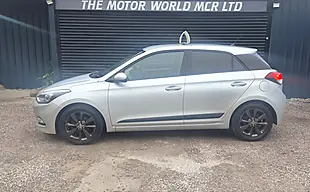 Used 2015 Hyundai I20 Premium Silver - Interior and Exterior details 7