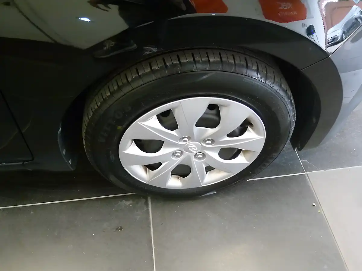 Used 2015 Hyundai i20 S Air Black - Interior and Exterior details 12