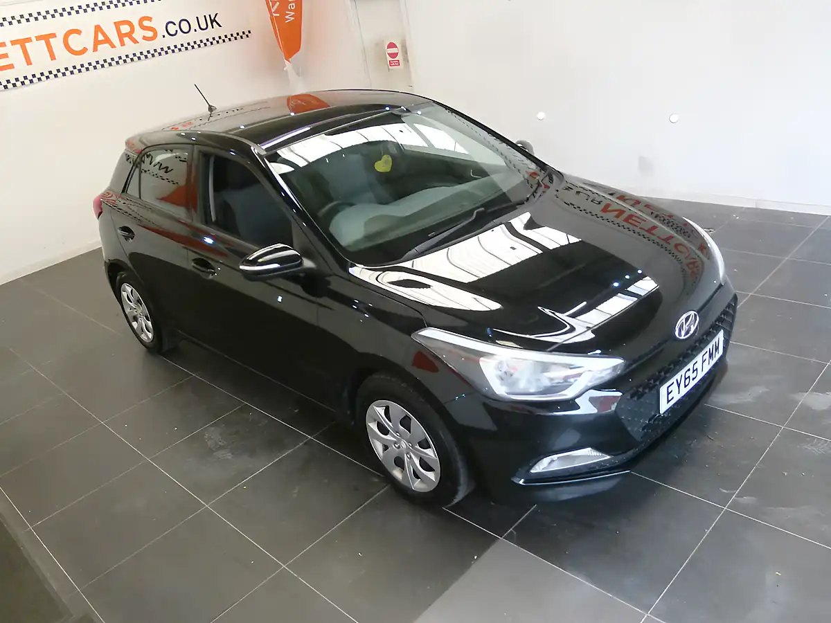 Used 2015 Hyundai i20 S Air Black - Interior and Exterior details 18
