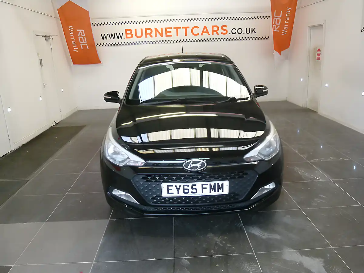 Used 2015 Hyundai i20 S Air Black - Interior and Exterior details 4