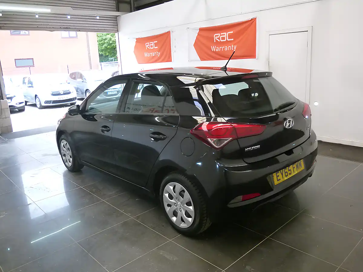 Used 2015 Hyundai i20 S Air Black - Interior and Exterior details 6