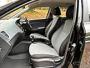 Used 2015 Hyundai I20 S Black - Interior and Exterior details 17