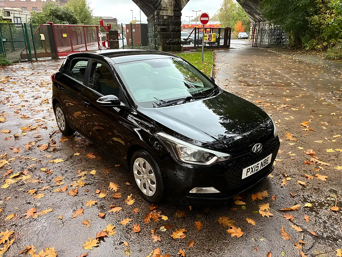 Used 2015 Hyundai I20 S Black - Interior and Exterior details 20