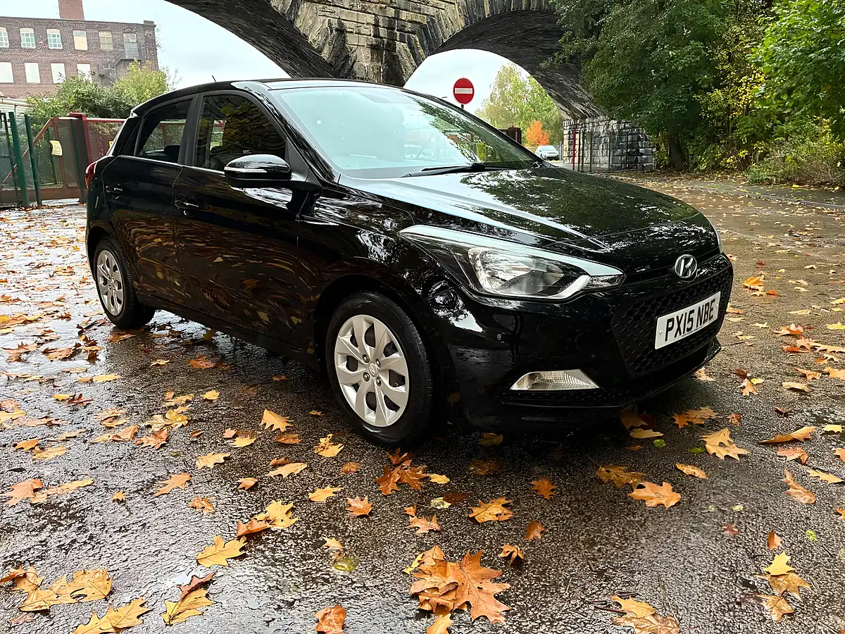 Used 2015 Hyundai I20 S Black - Interior and Exterior details 3
