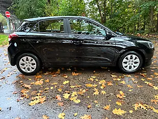 Used 2015 Hyundai I20 S Black - Interior and Exterior details 4
