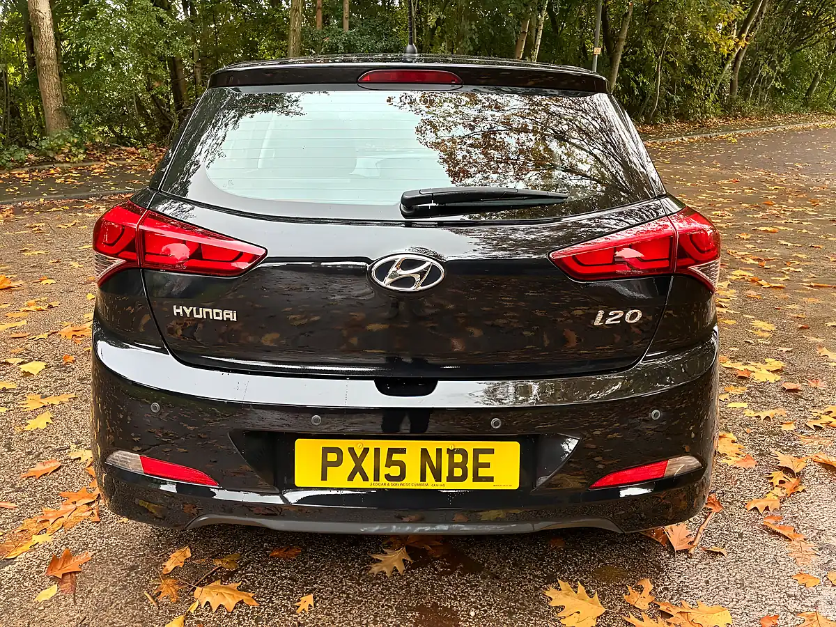 Used 2015 Hyundai I20 S Black - Interior and Exterior details 7