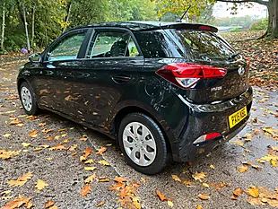 Used 2015 Hyundai I20 S Black - Interior and Exterior details 9