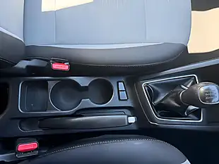 Used 2015 Hyundai I20 S White - Interior and Exterior details 14