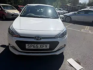 Used 2015 Hyundai I20 S White - Interior and Exterior details 2