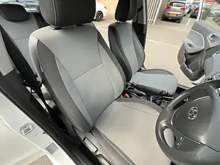 Used 2015 Hyundai i20 S White - Interior and Exterior details 13