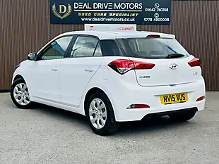 Used 2015 Hyundai i20 S White - Interior and Exterior details 5