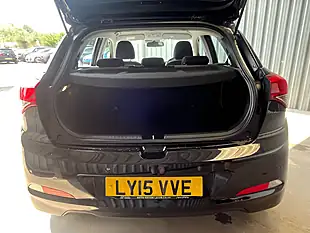 Used 2015 Hyundai I20 Se Black - Interior and Exterior details 14