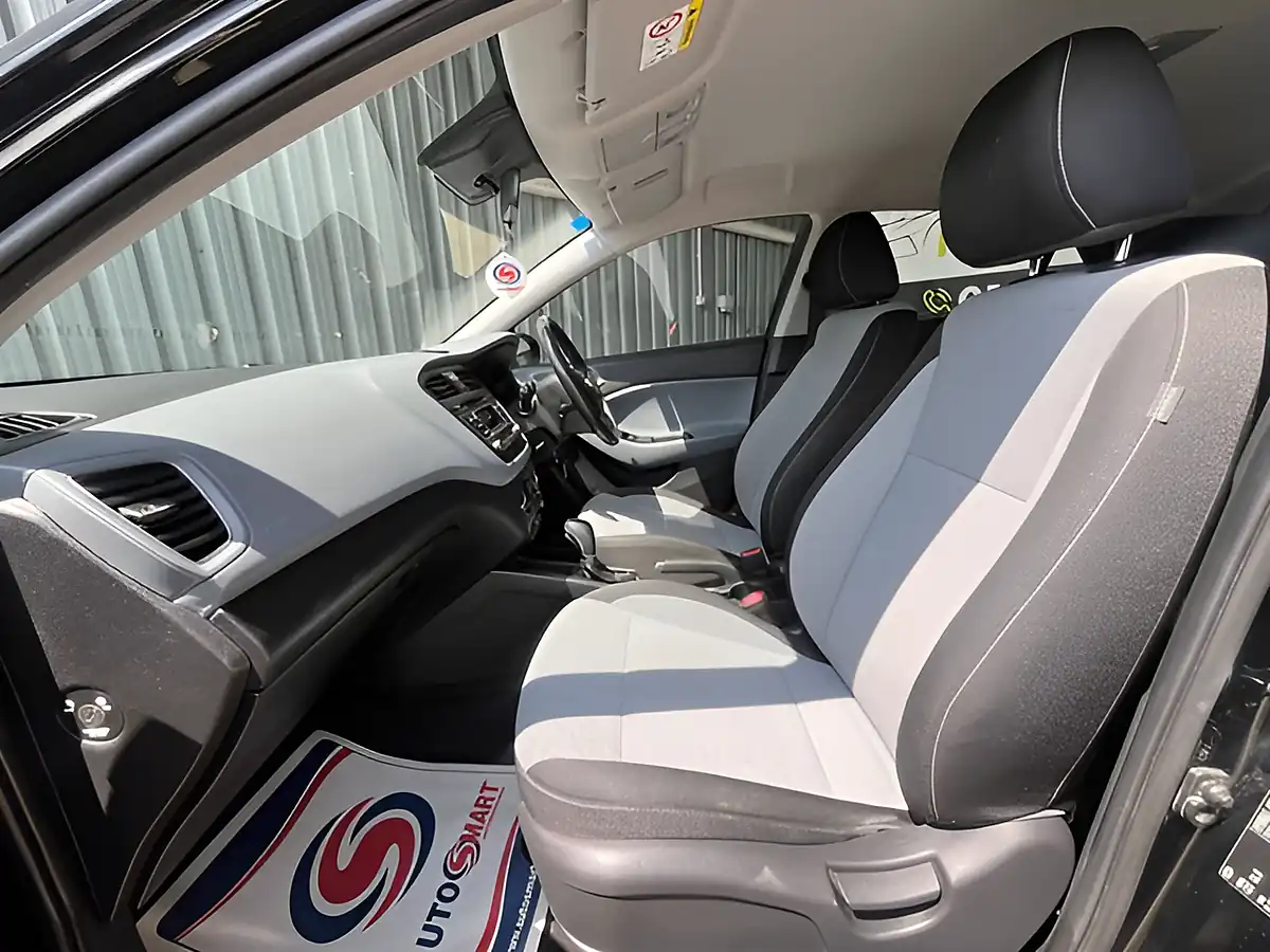 Used 2015 Hyundai I20 Se Black - Interior and Exterior details 18