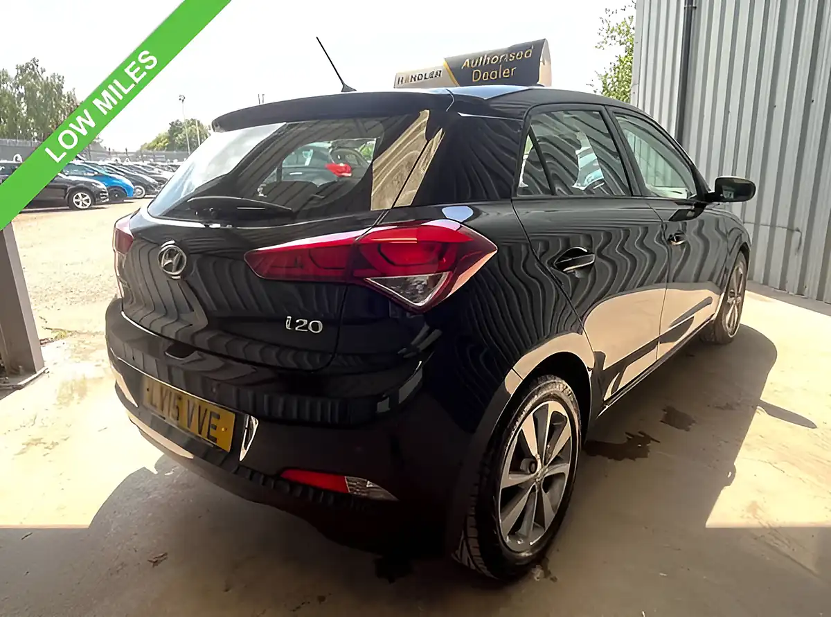 Used 2015 Hyundai I20 Se Black - Interior and Exterior details 3