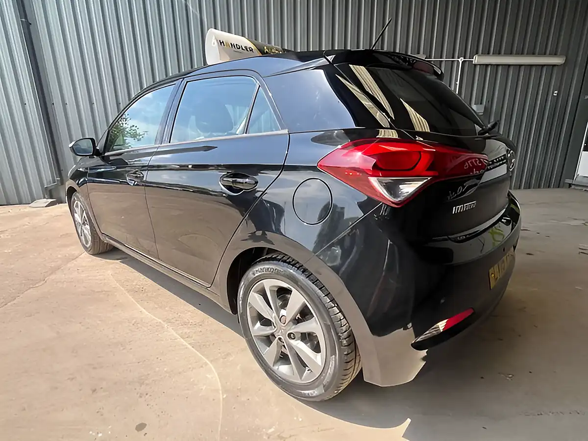 Used 2015 Hyundai I20 Se Black - Interior and Exterior details 6