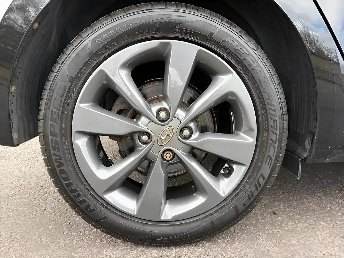 Used 2015 Hyundai i20 Se Black - Interior and Exterior details 9